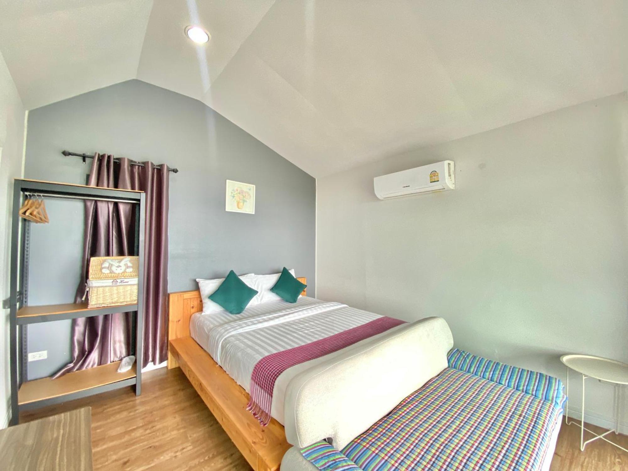 The Owl Khaokho Bed & Breakfast Khao Kho Exterior photo